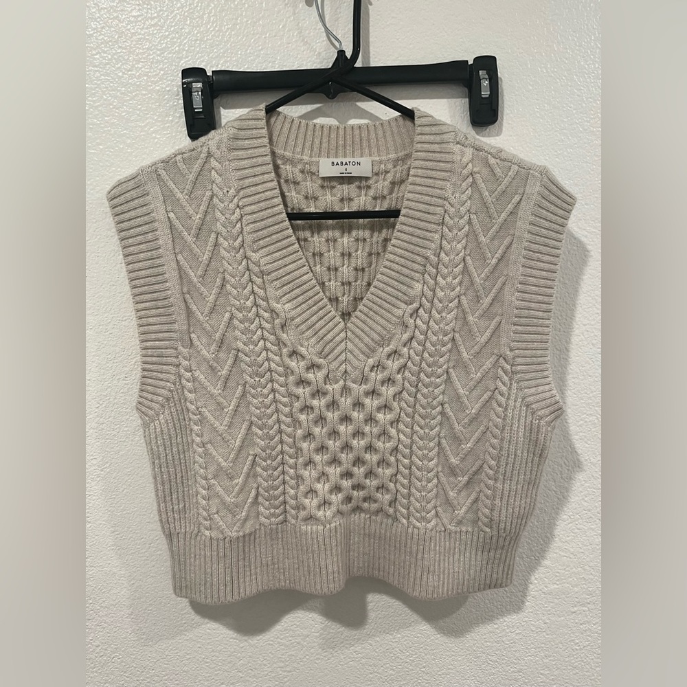 Aritzia Babaton vest